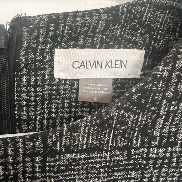Calvin Klein posh sleeve dress size 4 - Picture 3 of 5